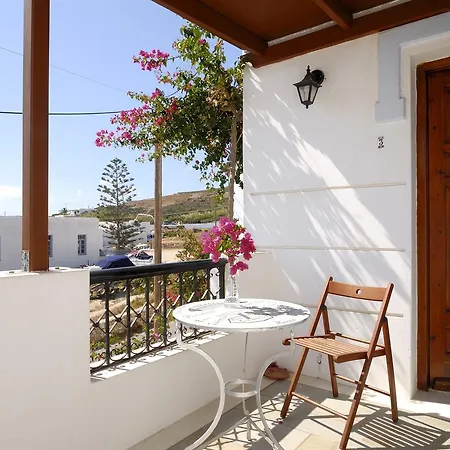 La Celestina * Naousa (Paros)