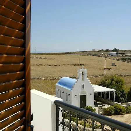 La Celestina Naousa (Paros)